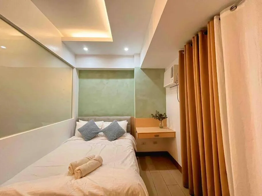 Venice Luxury Residence Linked To Venice Mall, Nr Naia Manila