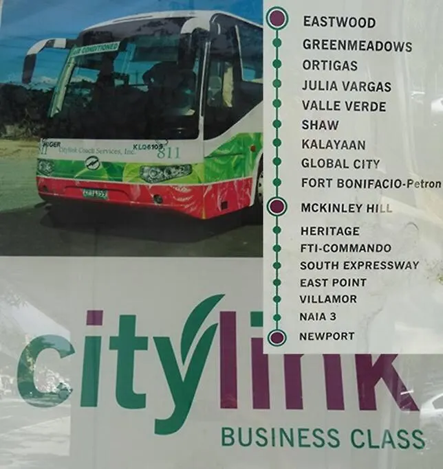 Venice Luxury Residence Linked To Venice Mall, Nr Naia Manila Philippines