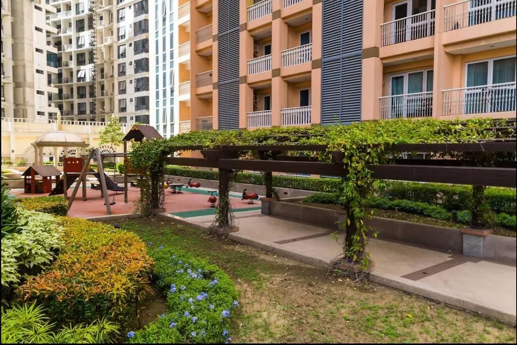 Apartment Venice Luxury Residence Linked To Venice Mall, Nr Naia Manila