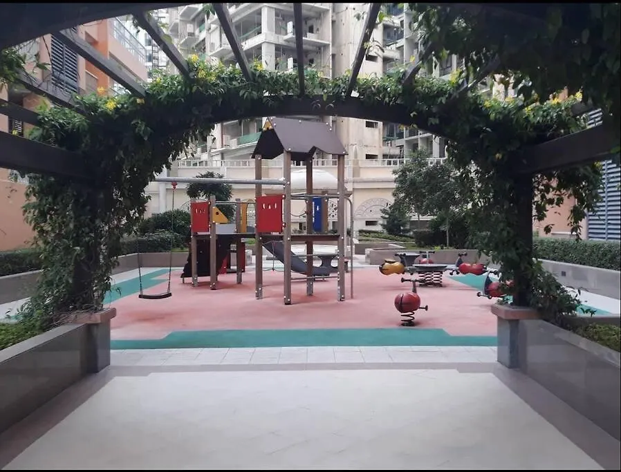 Venice Luxury Residence Linked To Venice Mall, Nr Naia Manila Apartment