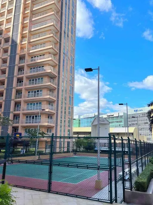 Apartment Venice Luxury Residence Linked To Venice Mall, Nr Naia Manila