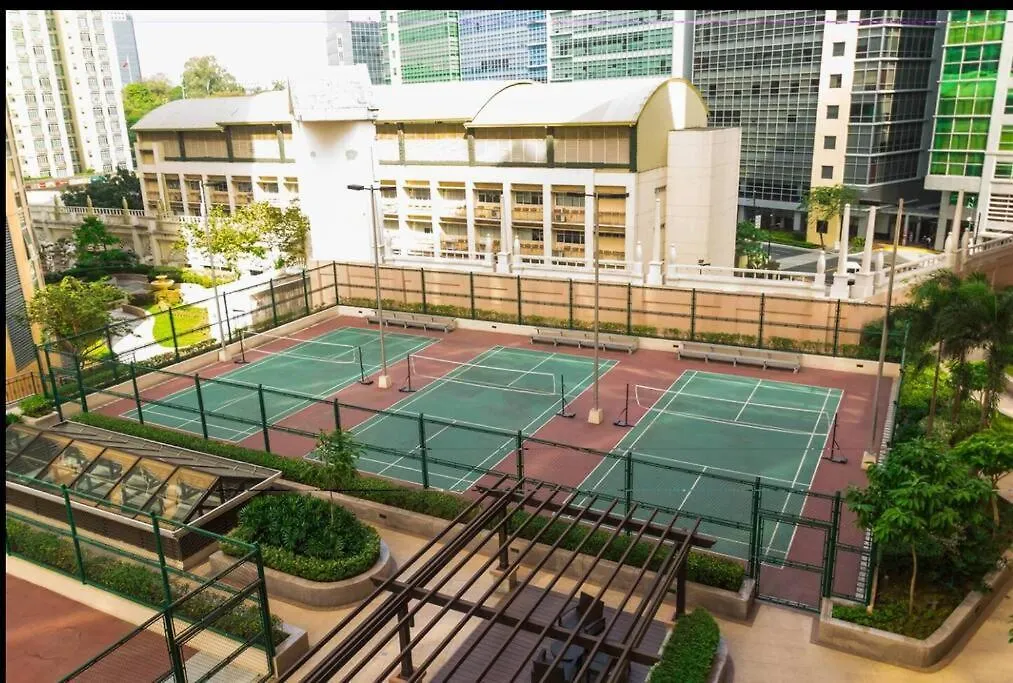 Venice Luxury Residence Linked To Venice Mall, Nr Naia Manila Apartment